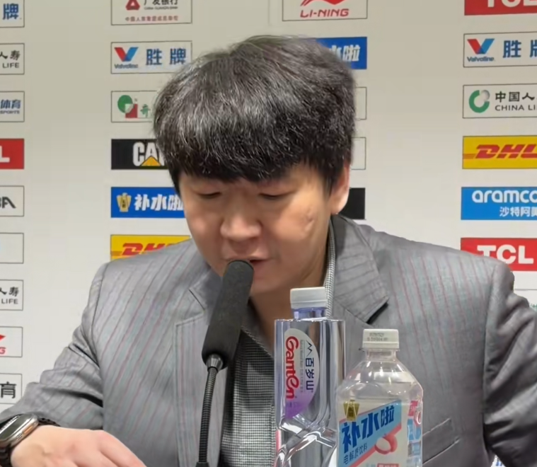 B-sports平台-胜宁波发布会！邱彪点赞2后卫攻守输出，高诗岩力挺王证发挥！