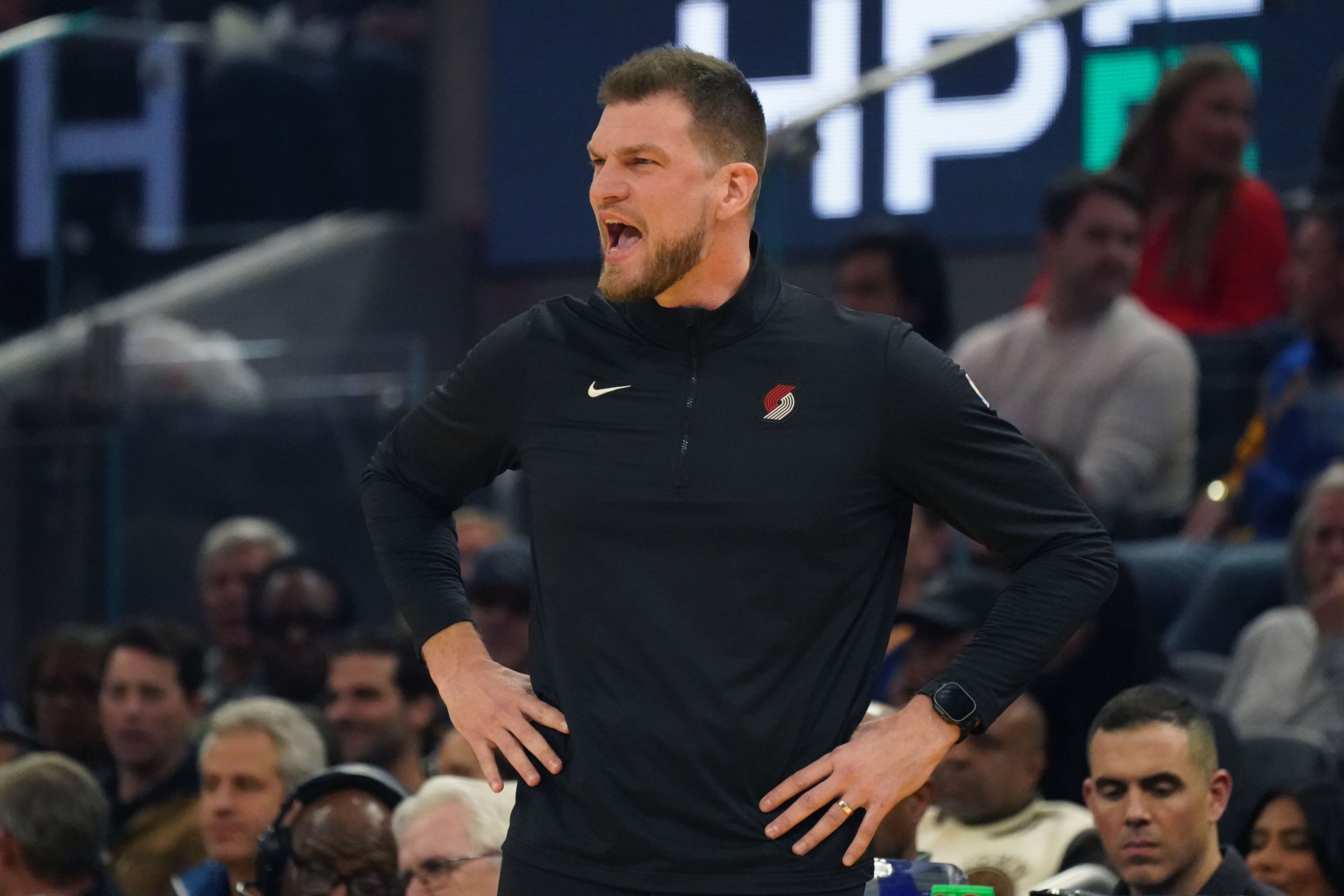 必一运动官方网站-Stein：开拓者或在休赛期更换主教练 新老板在评估教练团队